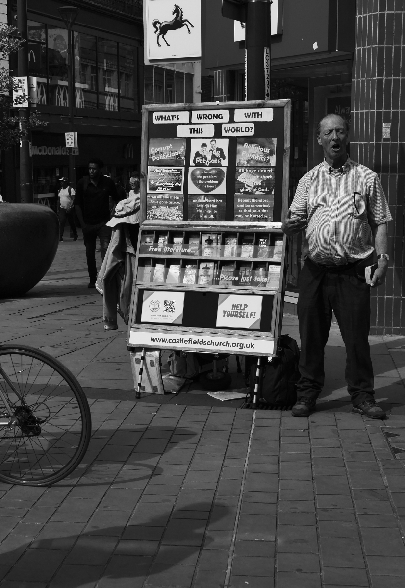 Street Preacher from Leicester in Derby 20220830 Copyright (c)2022 Paul Alan Grosse. All Rights Reserved.